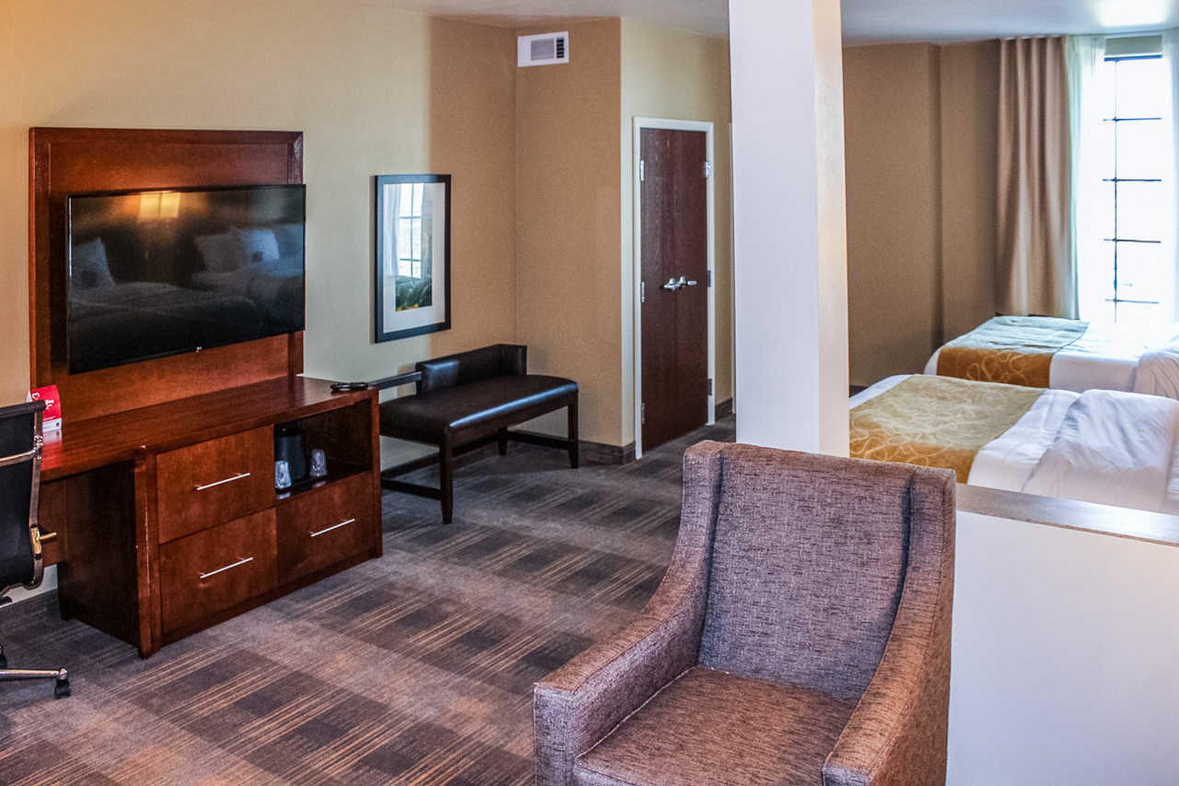 Comfort Suites University Brookings Eksteriør billede