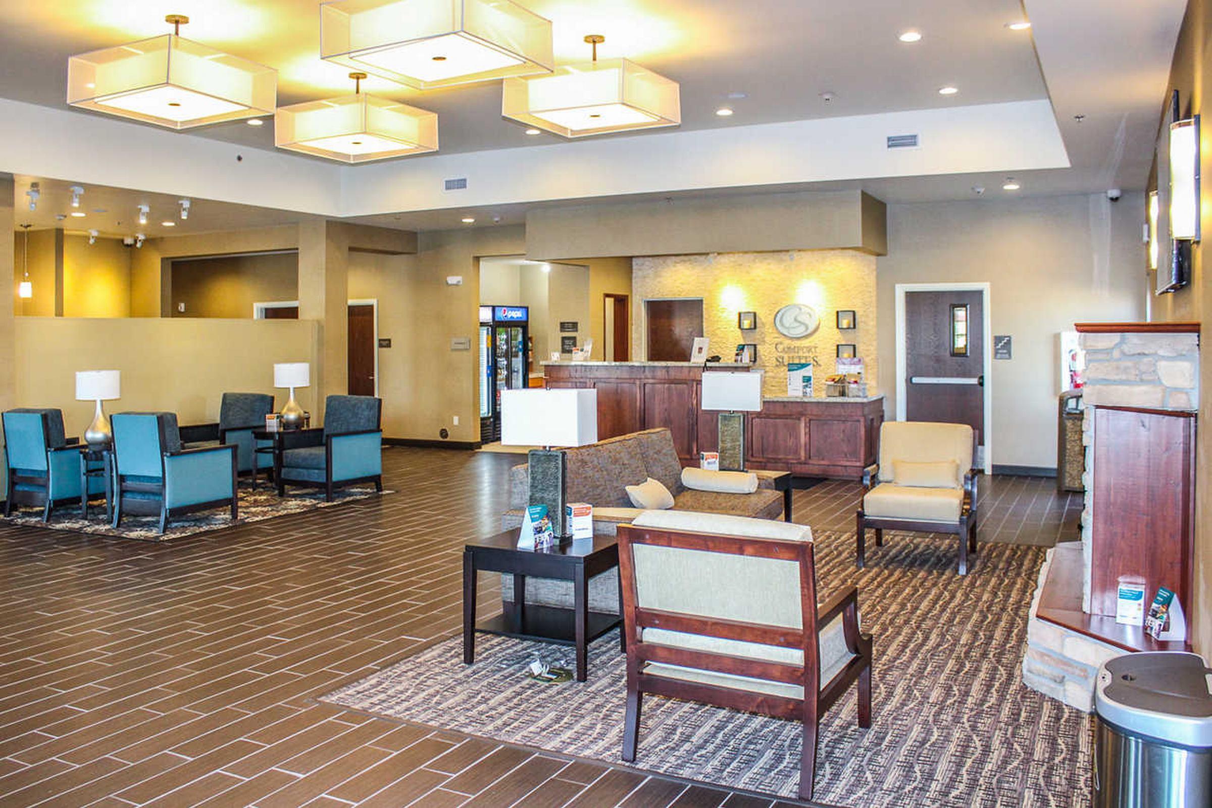 Comfort Suites University Brookings Eksteriør billede