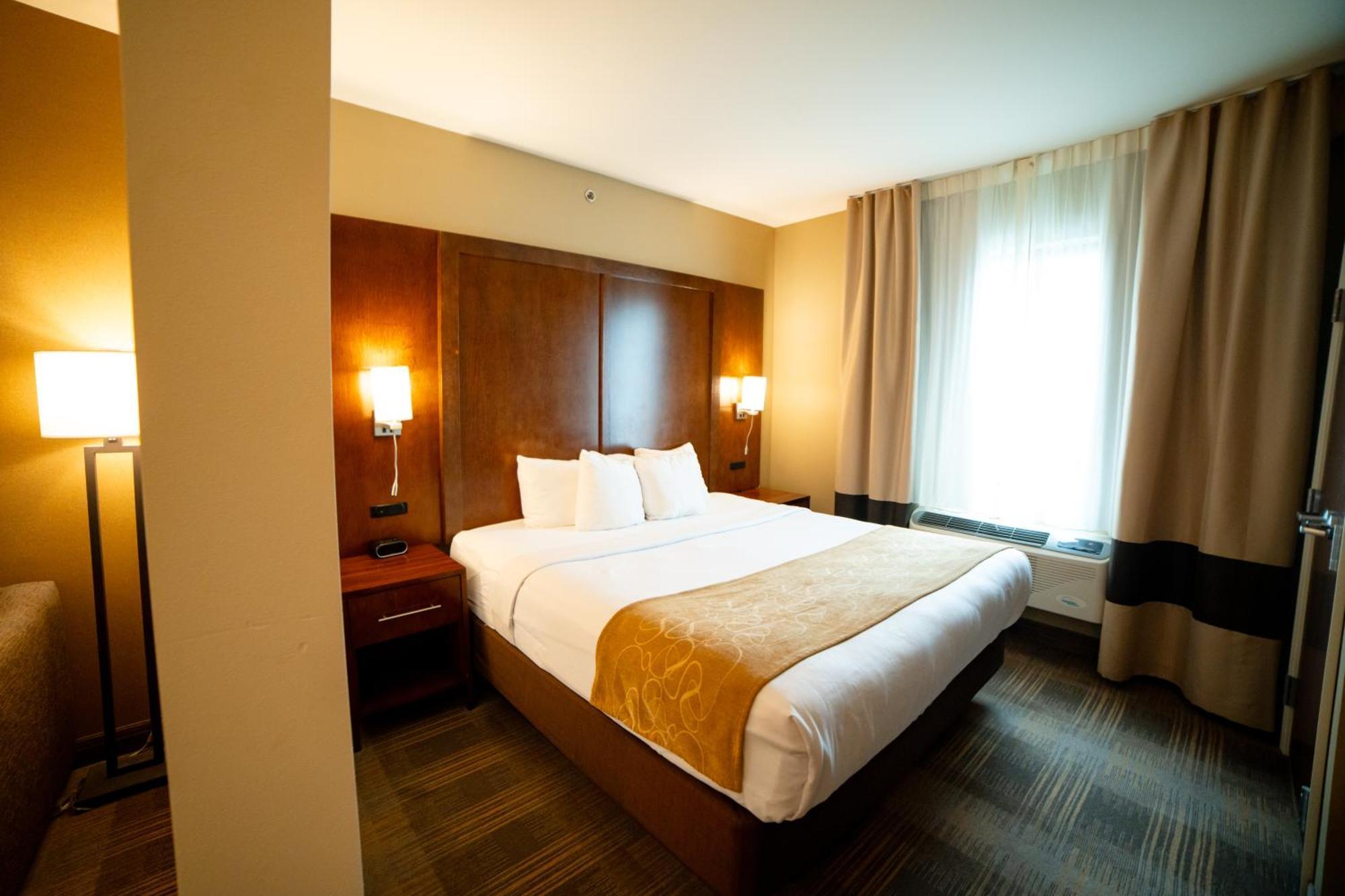 Comfort Suites University Brookings Eksteriør billede