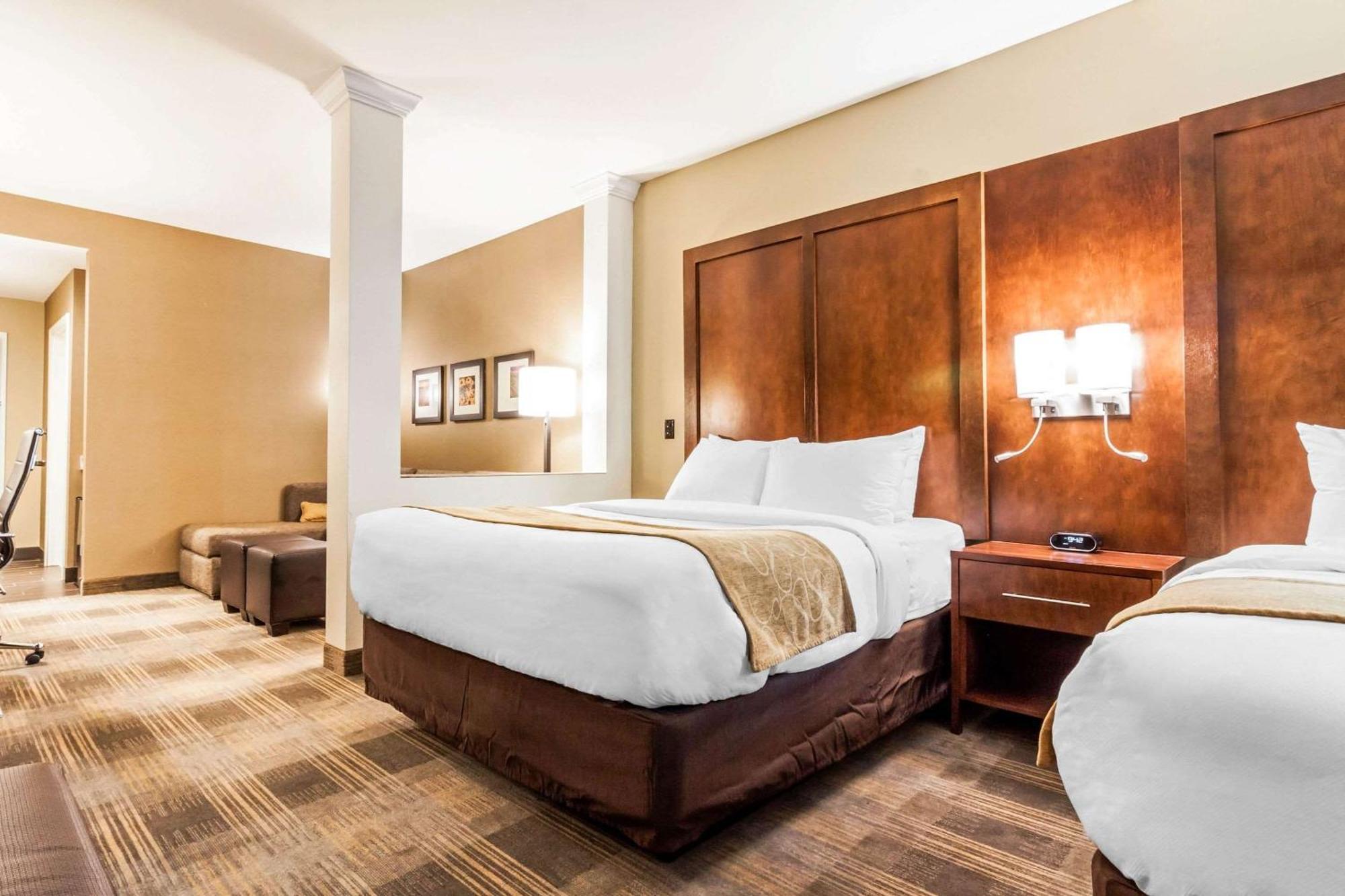 Comfort Suites University Brookings Eksteriør billede